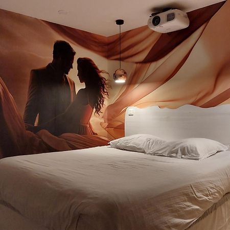 Love Room White - Les Delices Rooms アンジェ エクステリア 写真